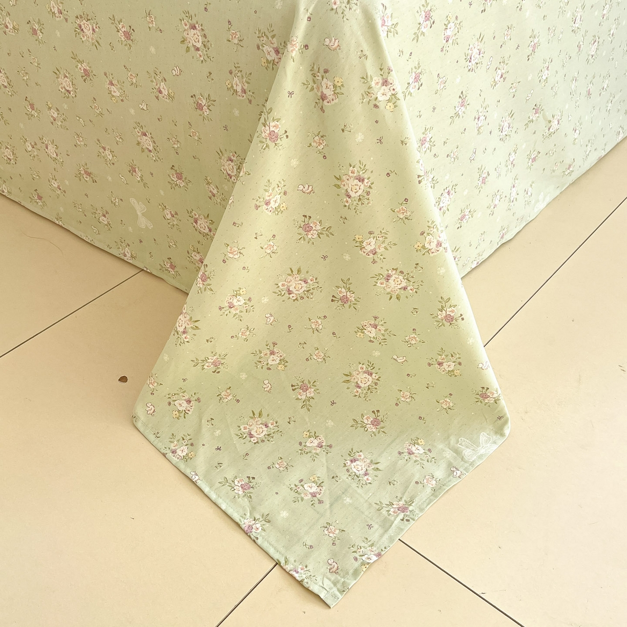 91家纺网 家纺一手货源 找家纺 莱通家纺 2026春夏新款全棉12868印花四件套单品系列-单被套 浅夏雏菊