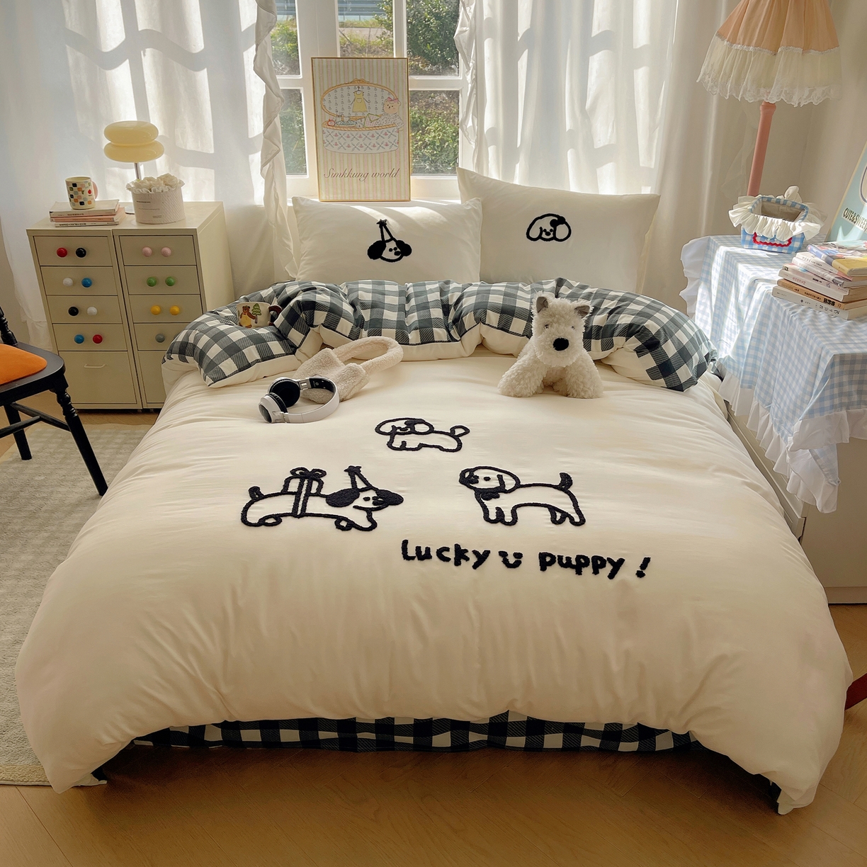 91家纺网 家纺一手货源 找家纺 韩都家居 2026春夏新款卡通云朵棉毛巾绣四件套-系列一 线条狗