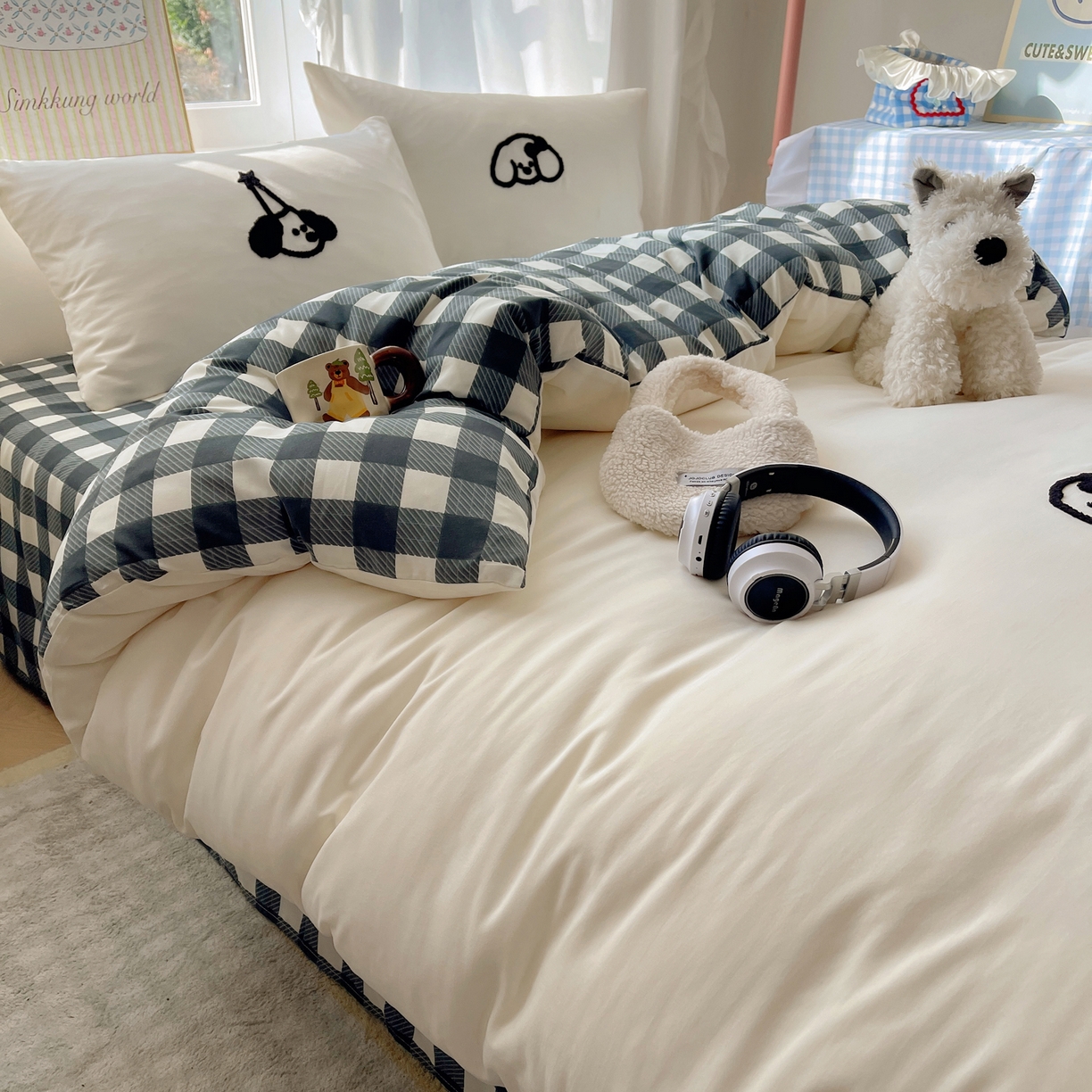 91家纺网 家纺一手货源 找家纺 韩都家居 2026春夏新款卡通云朵棉毛巾绣四件套-系列一 线条狗