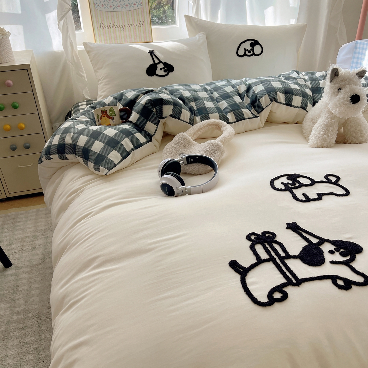 91家纺网 家纺一手货源 找家纺 韩都家居 2026春夏新款卡通云朵棉毛巾绣四件套-系列一 线条狗