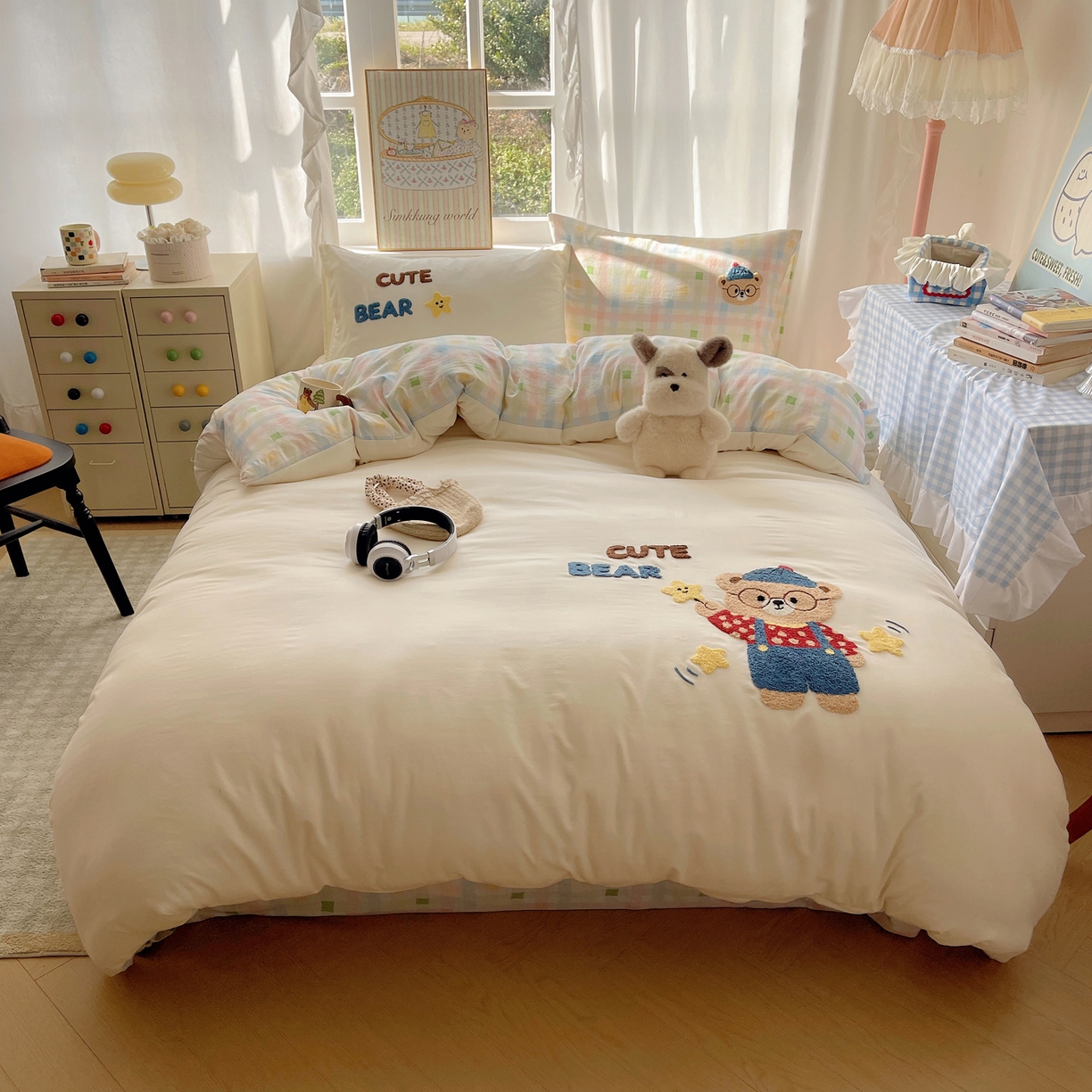 91家纺网 家纺一手货源 找家纺 韩都家居 2026春夏新款卡通云朵棉毛巾绣四件套-系列一 小熊星星