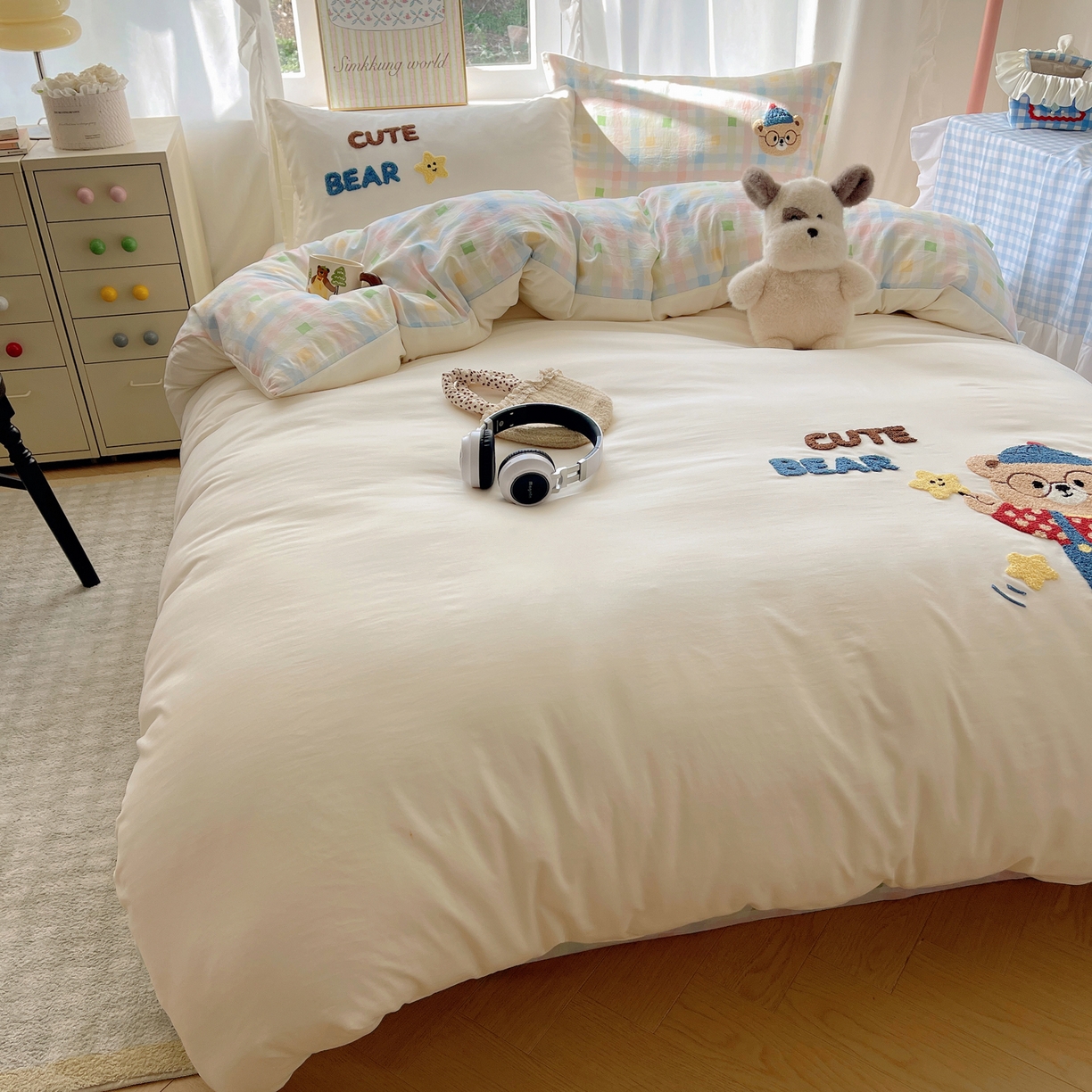 91家纺网 家纺一手货源 找家纺 韩都家居 2026春夏新款卡通云朵棉毛巾绣四件套-系列一 小熊星星