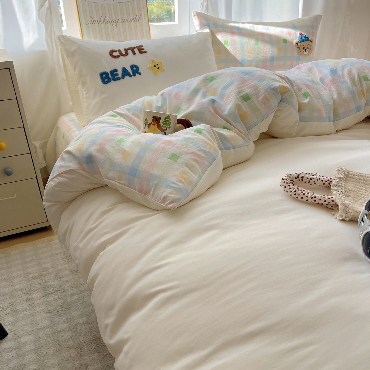 91家纺网 家纺一手货源 找家纺 韩都家居 2026春夏新款卡通云朵棉毛巾绣四件套-系列一 小熊星星