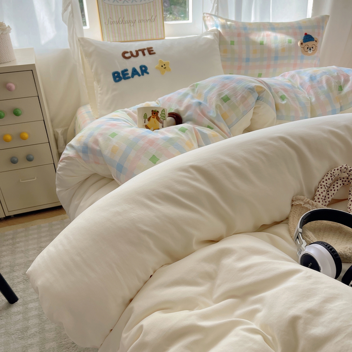 91家纺网 家纺一手货源 找家纺 韩都家居 2026春夏新款卡通云朵棉毛巾绣四件套-系列一 小熊星星