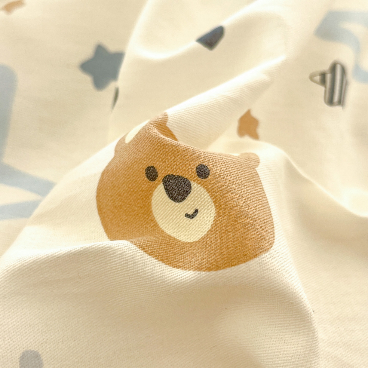 91家纺网 家纺一手货源 找家纺 莱通家纺 2026春夏新款全棉12868印花四件套单品系列-单被套 小熊天文馆