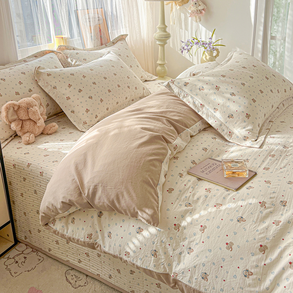 91家纺网 家纺一手货源 找家纺 一比一家纺 2026新款亲肤舒适仿棉印花床盖四件套 泡芙小象