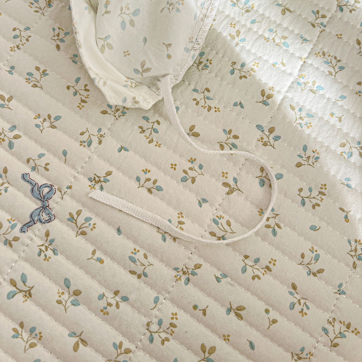 91家纺网 家纺一手货源 找家纺 一比一家纺 2026新款亲肤舒适仿棉印花床盖四件套 皮皮狗