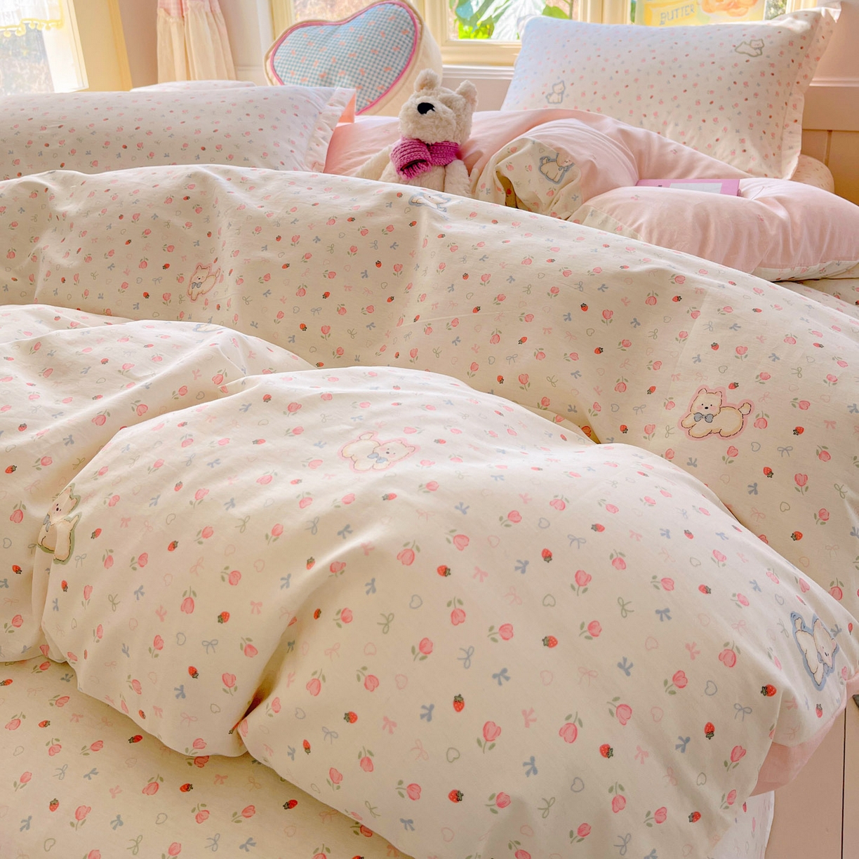 91家纺网 家纺一手货源 找家纺 莱通家纺 2026春夏新款全棉12868印花四件套单品系列-四件套 玫瑰小狗