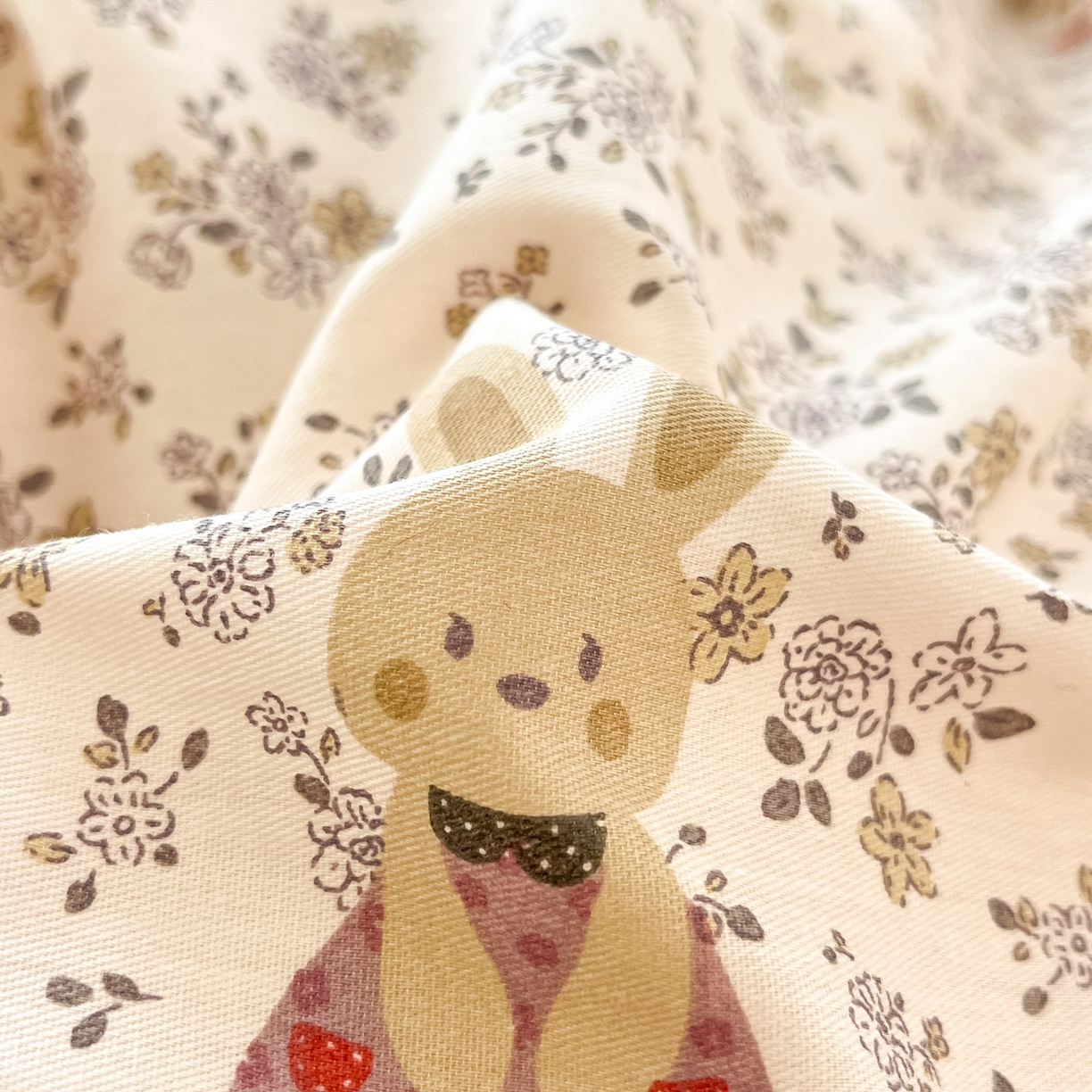 91家纺网 家纺一手货源 找家纺 莱通家纺 2026春夏新款全棉12868印花四件套单品系列-四件套 帕丁顿兔兔