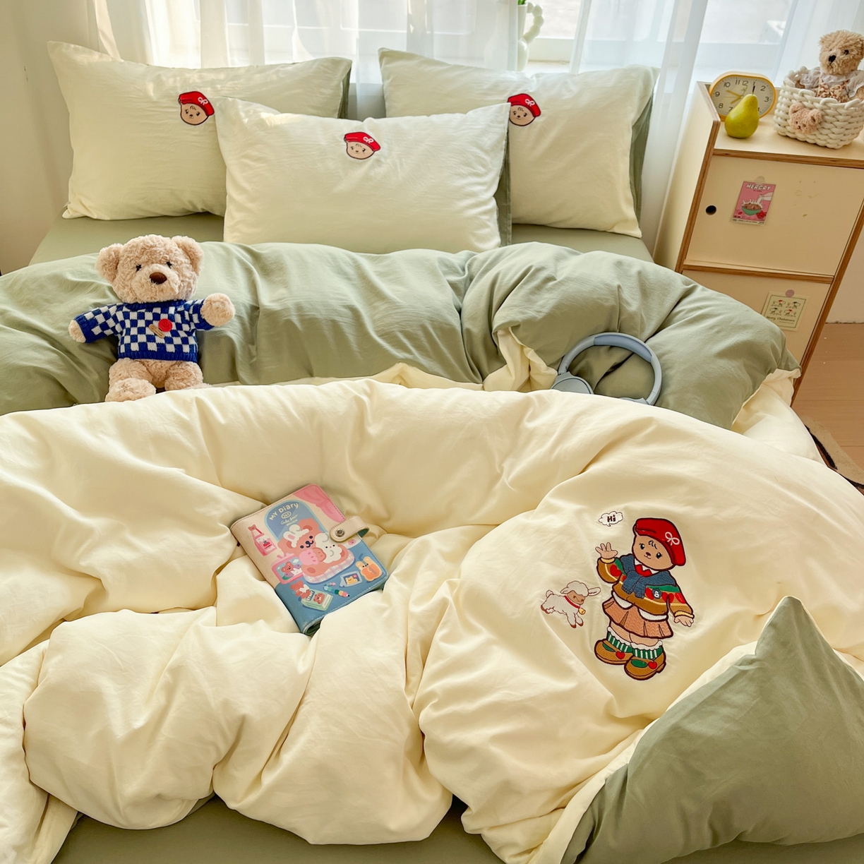 91家纺网 家纺一手货源 找家纺 优承佳生活馆 2026新款软糯云朵棉刺绣三件套四件套单被套小熊系列-系列一 放羊熊