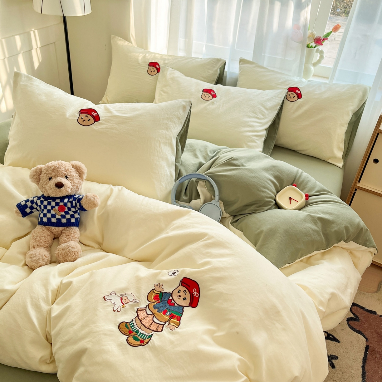 91家纺网 家纺一手货源 找家纺 优承佳生活馆 2026新款软糯云朵棉刺绣三件套四件套单被套小熊系列-系列一 放羊熊