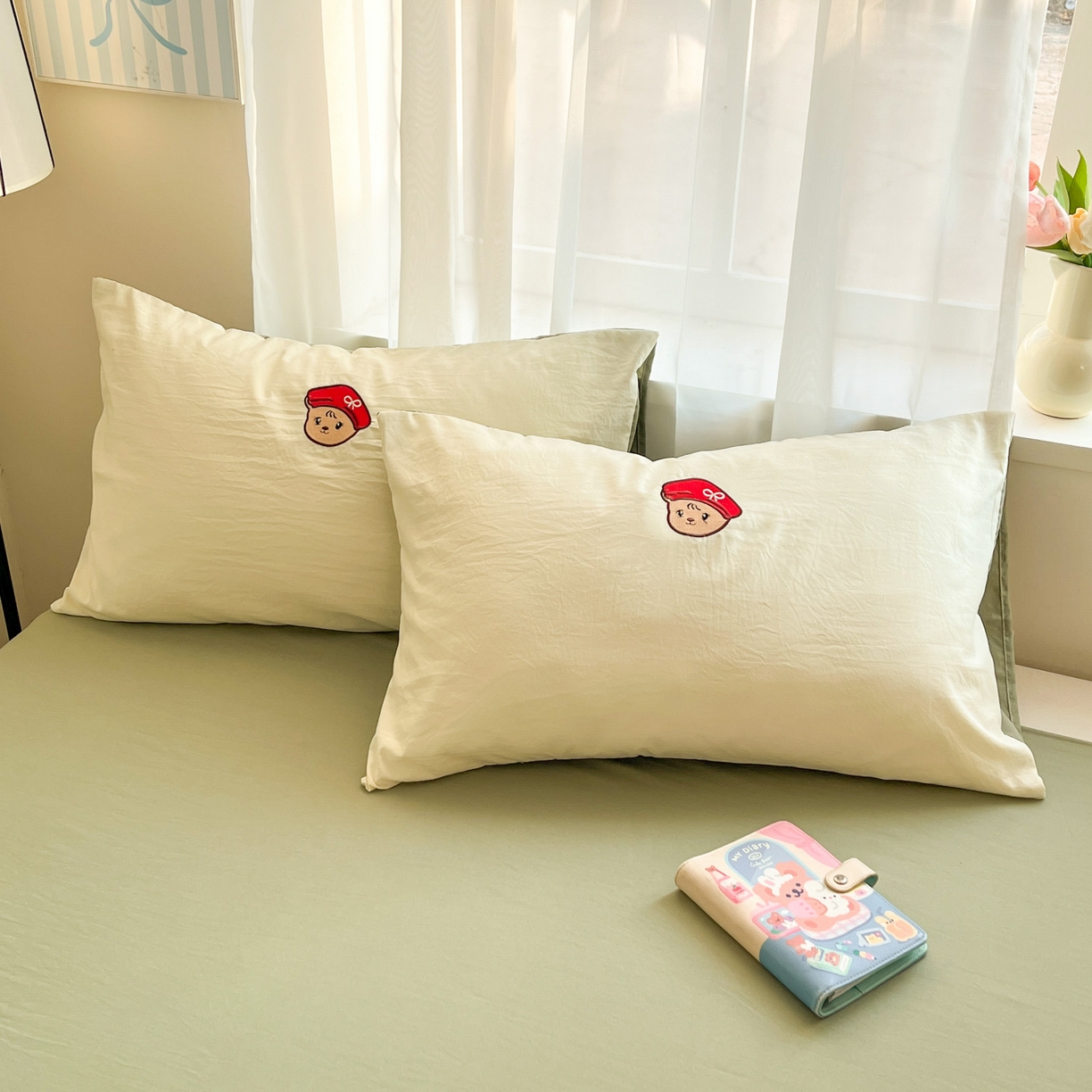 91家纺网 家纺一手货源 找家纺 优承佳生活馆 2026新款软糯云朵棉刺绣三件套四件套单被套小熊系列-系列一 放羊熊