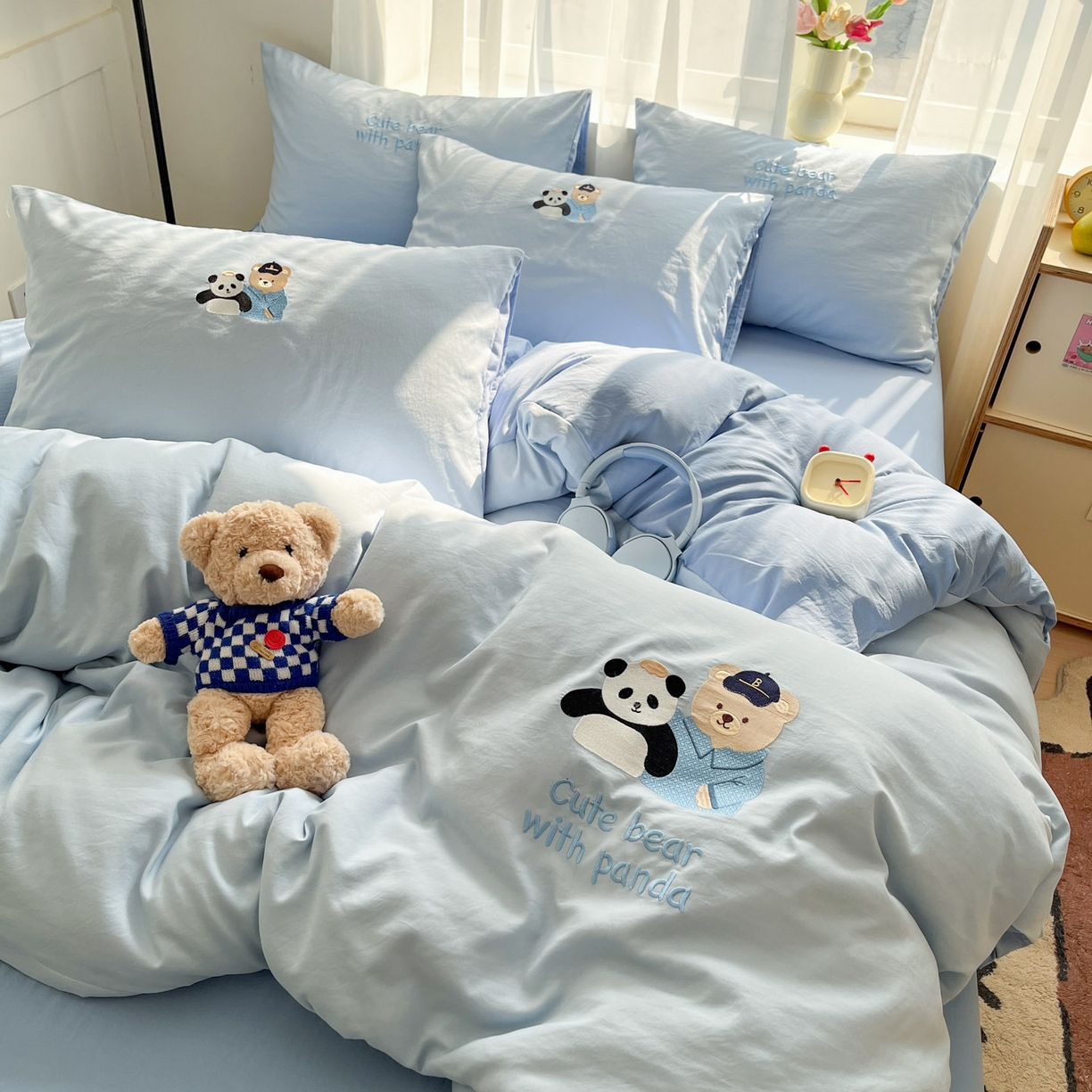 91家纺网 家纺一手货源 找家纺 优承佳生活馆 2026新款软糯云朵棉刺绣三件套四件套单被套小熊系列-系列一 伙伴熊