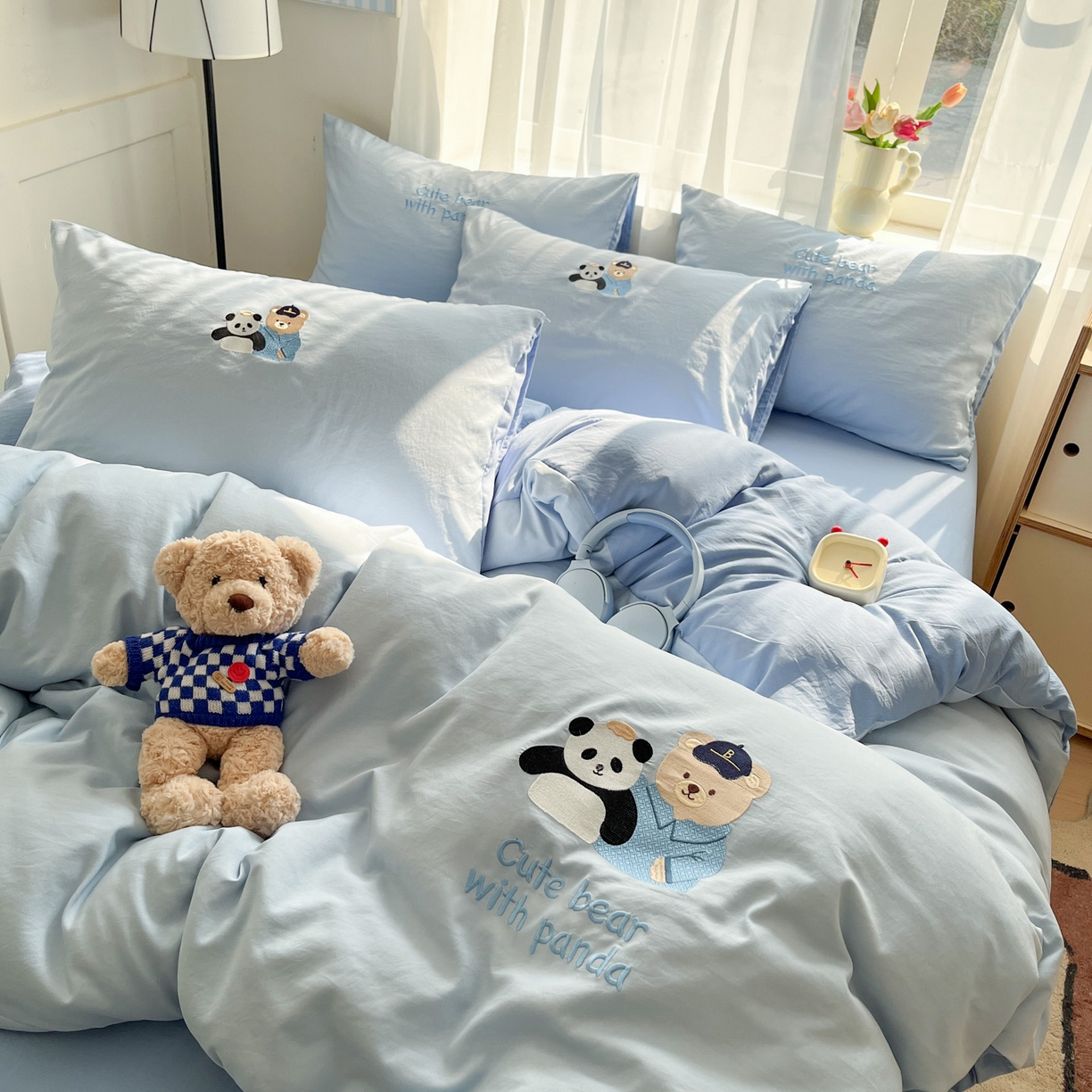 91家纺网 家纺一手货源 找家纺 优承佳生活馆 2026新款软糯云朵棉刺绣三件套四件套单被套小熊系列-系列一 伙伴熊