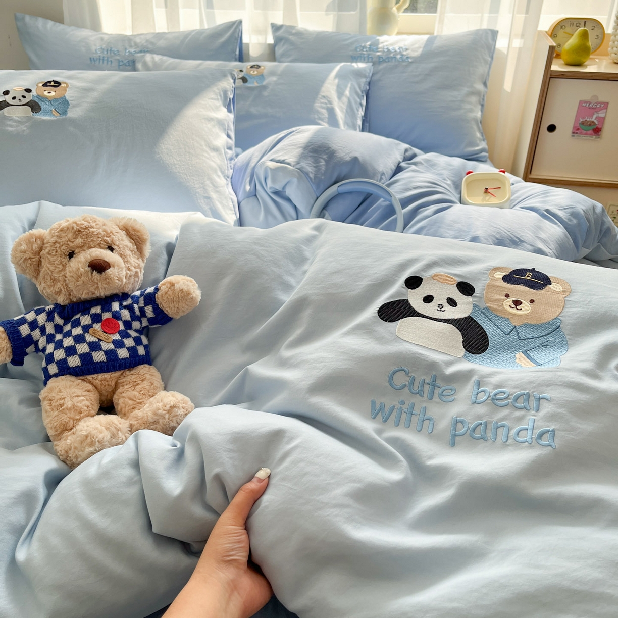 91家纺网 家纺一手货源 找家纺 优承佳生活馆 2026新款软糯云朵棉刺绣三件套四件套单被套小熊系列-系列一 伙伴熊