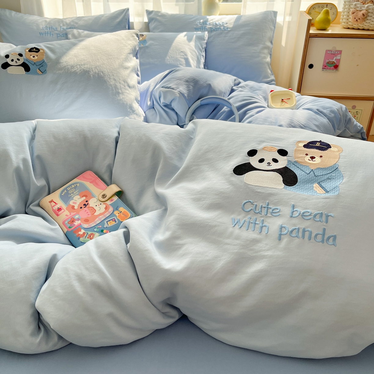 91家纺网 家纺一手货源 找家纺 优承佳生活馆 2026新款软糯云朵棉刺绣三件套四件套单被套小熊系列-系列一 伙伴熊