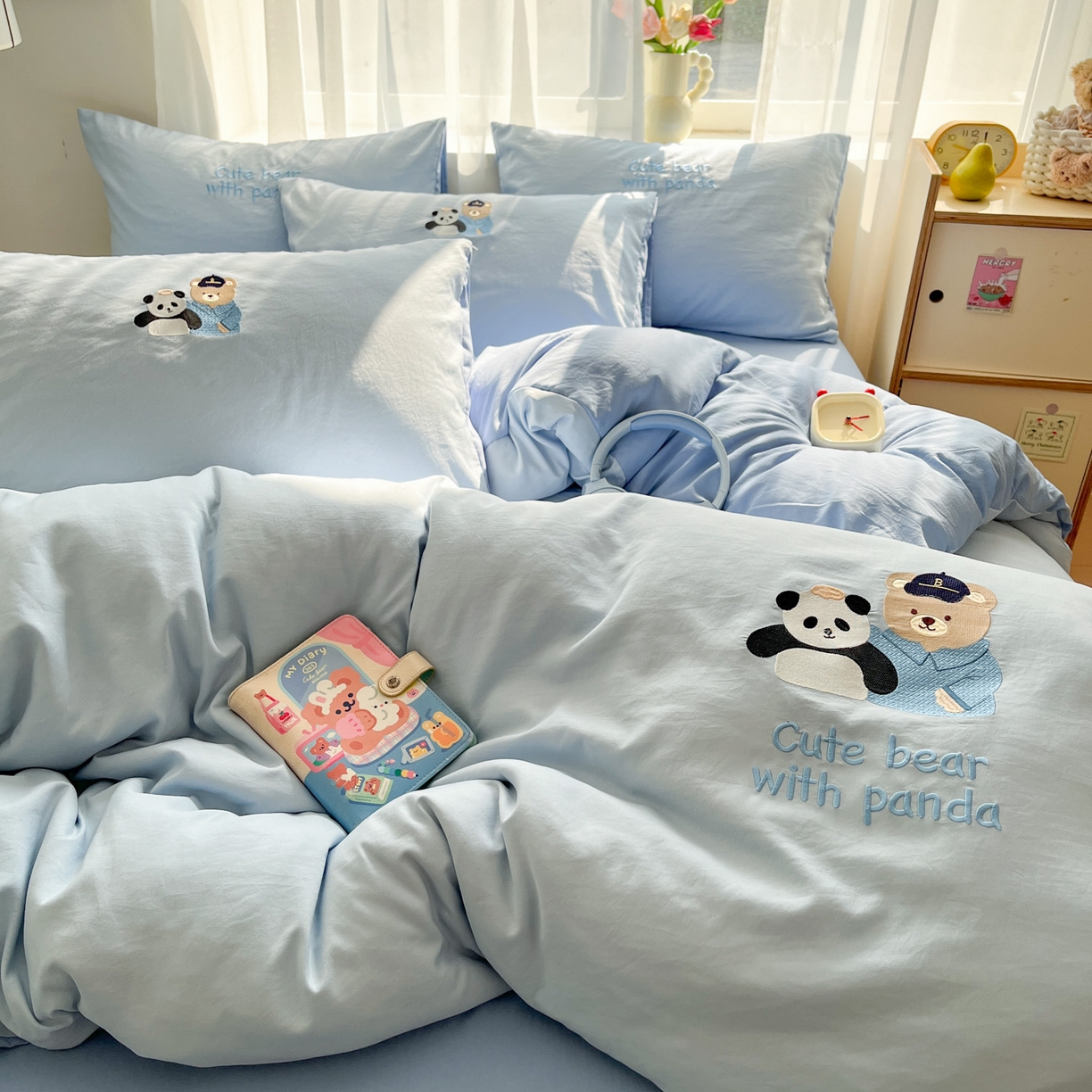 91家纺网 家纺一手货源 找家纺 优承佳生活馆 2026新款软糯云朵棉刺绣三件套四件套单被套小熊系列-系列一 伙伴熊