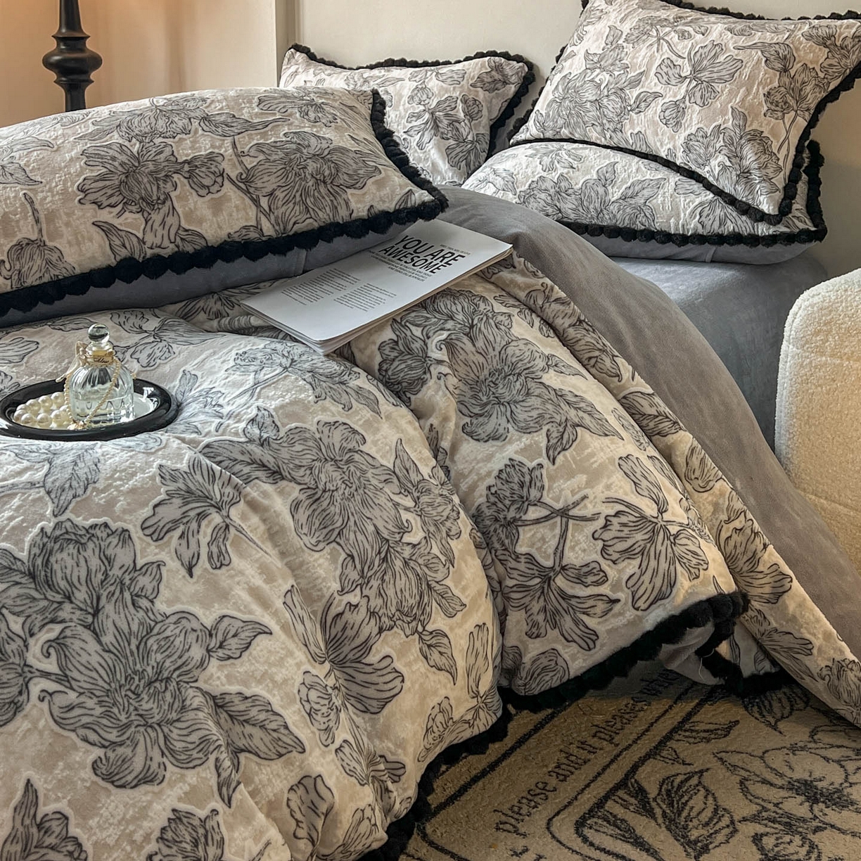 91家纺网 家纺一手货源 找家纺 梵克保罗 2025新款立体雕花绒球球四件套（提供买家秀） 卢浮花园