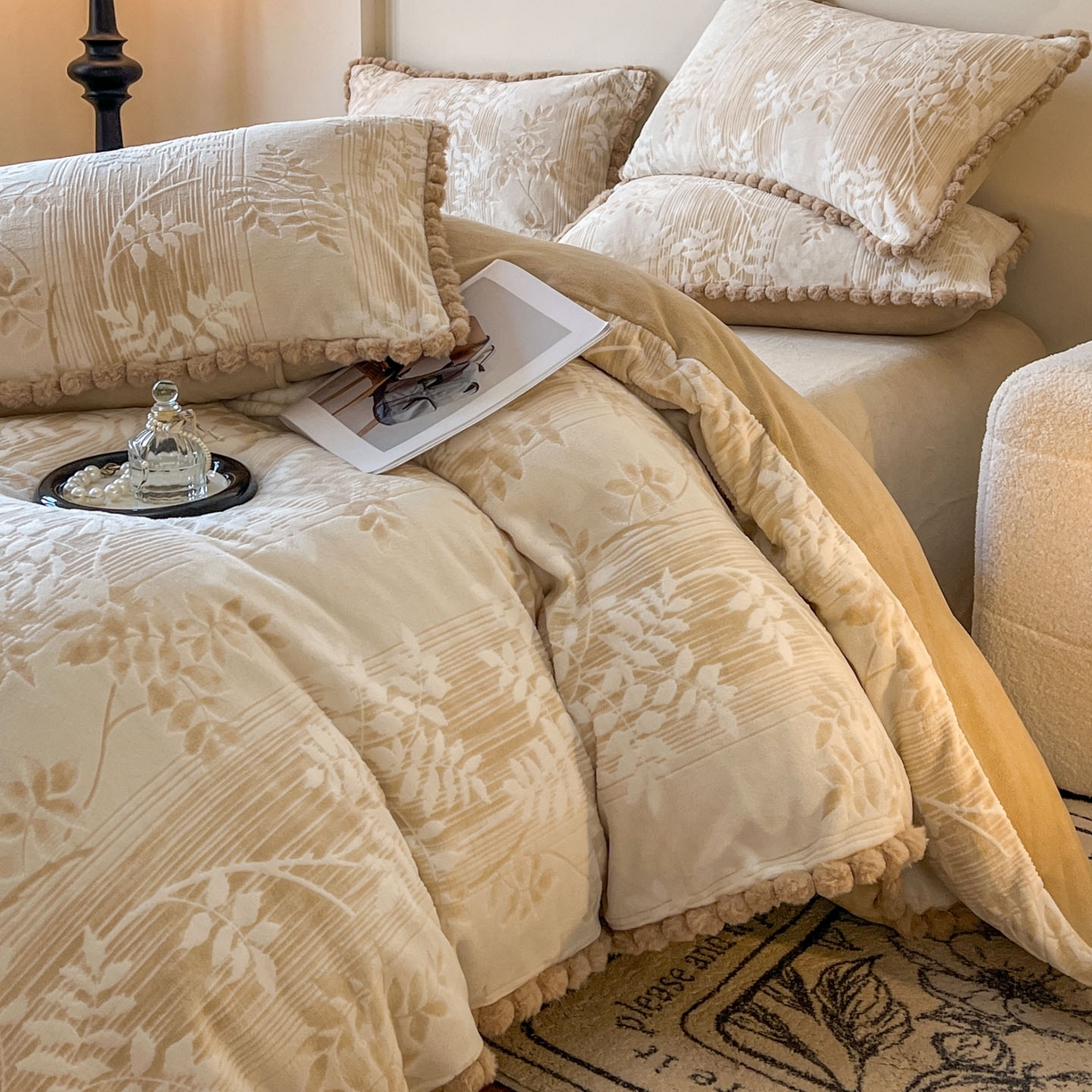 91家纺网 家纺一手货源 找家纺 梵克保罗 2025新款立体雕花绒球球四件套（提供买家秀） 罗曼蒂