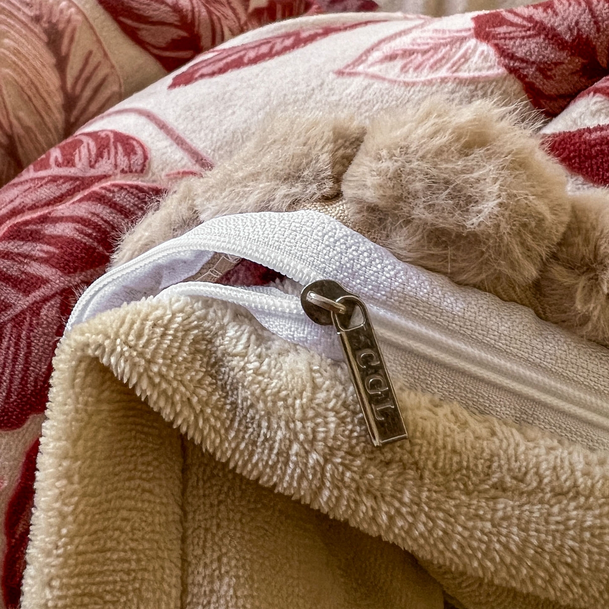 91家纺网 家纺一手货源 找家纺 梵克保罗 2025新款立体雕花绒球球四件套（提供买家秀） 叶繁