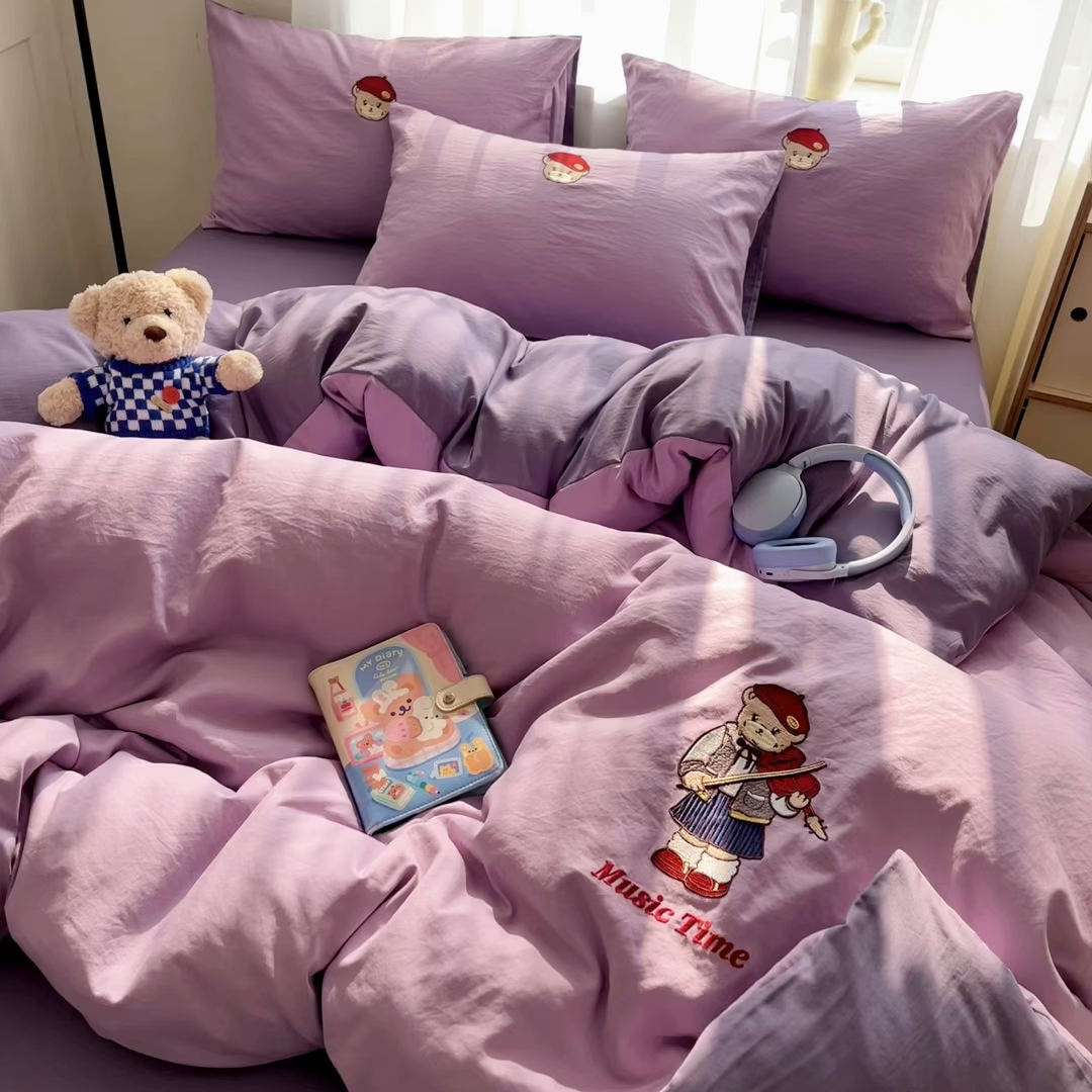 91家纺网 家纺一手货源 找家纺 优承佳生活馆 2026新款软糯云朵棉刺绣三件套四件套单被套小熊系列-系列一 绅士熊