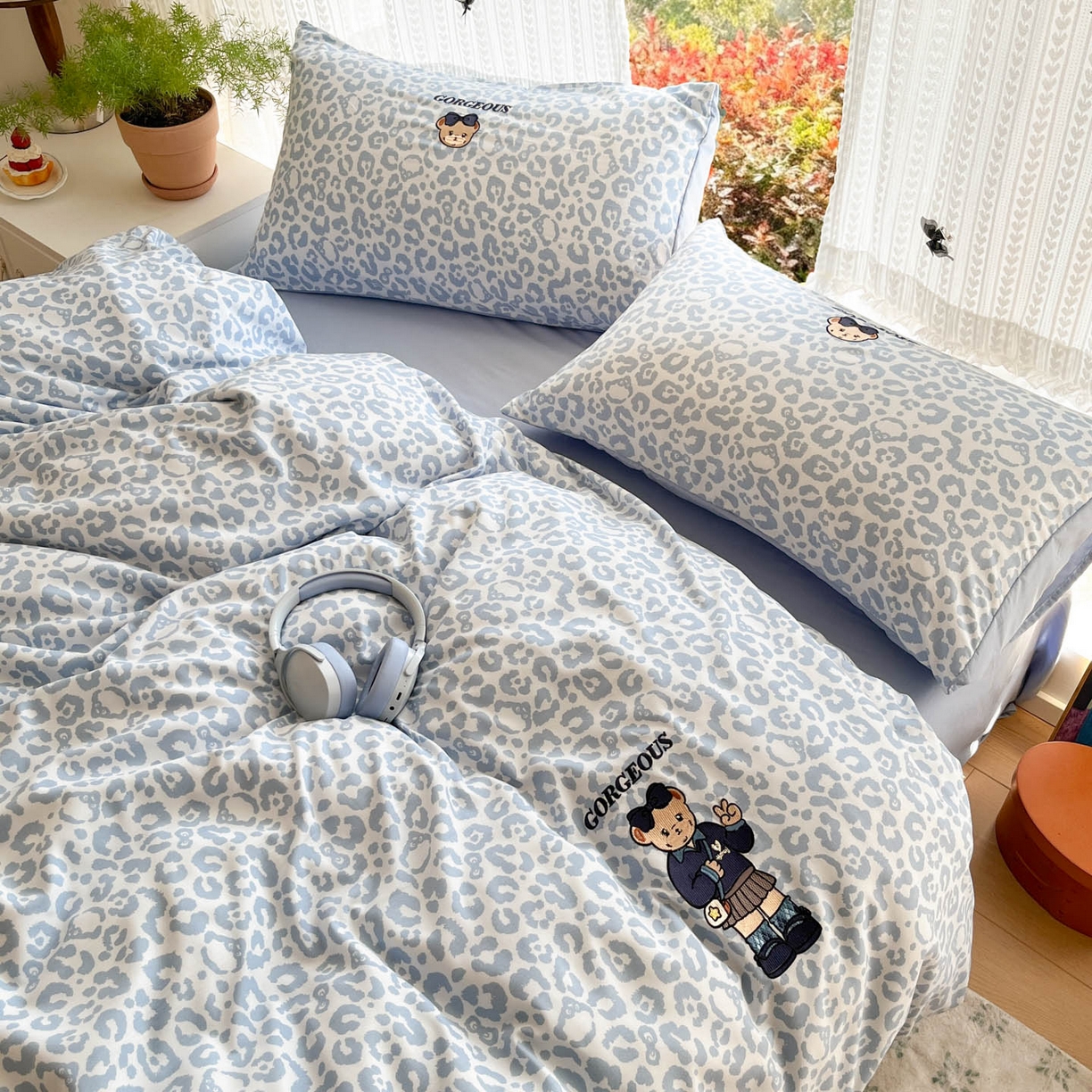 91家纺网 家纺一手货源 找家纺 优承佳生活馆 2026新款软糯云朵棉刺绣三件套四件套单被套小熊系列-系列二 豹纹熊仔