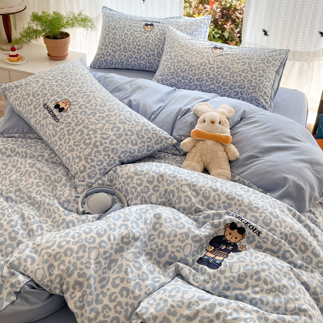 91家纺网 家纺一手货源 找家纺 优承佳生活馆 2026新款软糯云朵棉刺绣三件套四件套单被套小熊系列-系列二 豹纹熊仔