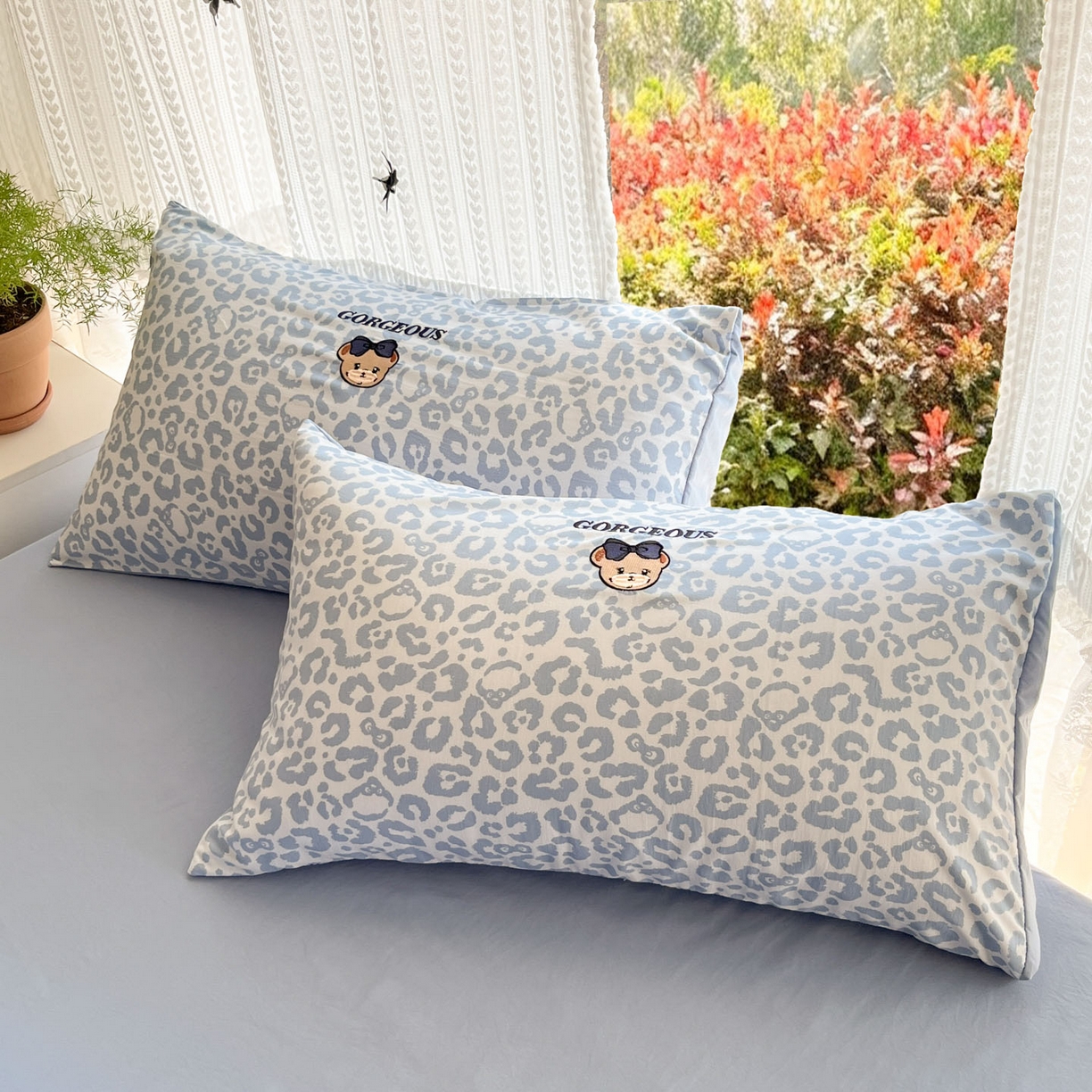 91家纺网 家纺一手货源 找家纺 优承佳生活馆 2026新款软糯云朵棉刺绣三件套四件套单被套小熊系列-系列二 豹纹熊仔