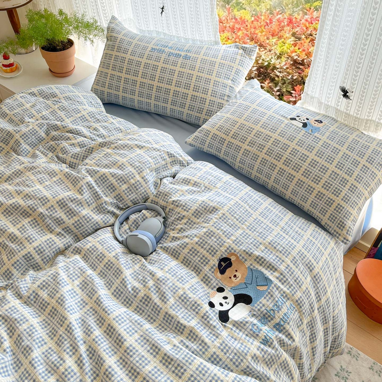 91家纺网 家纺一手货源 找家纺 优承佳生活馆 2026新款软糯云朵棉刺绣三件套四件套单被套小熊系列-系列二 好伙伴