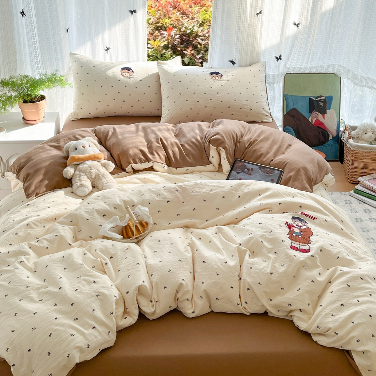 91家纺网 家纺一手货源 找家纺 优承佳生活馆 2026新款软糯云朵棉刺绣三件套四件套单被套小熊系列-系列二 看书熊