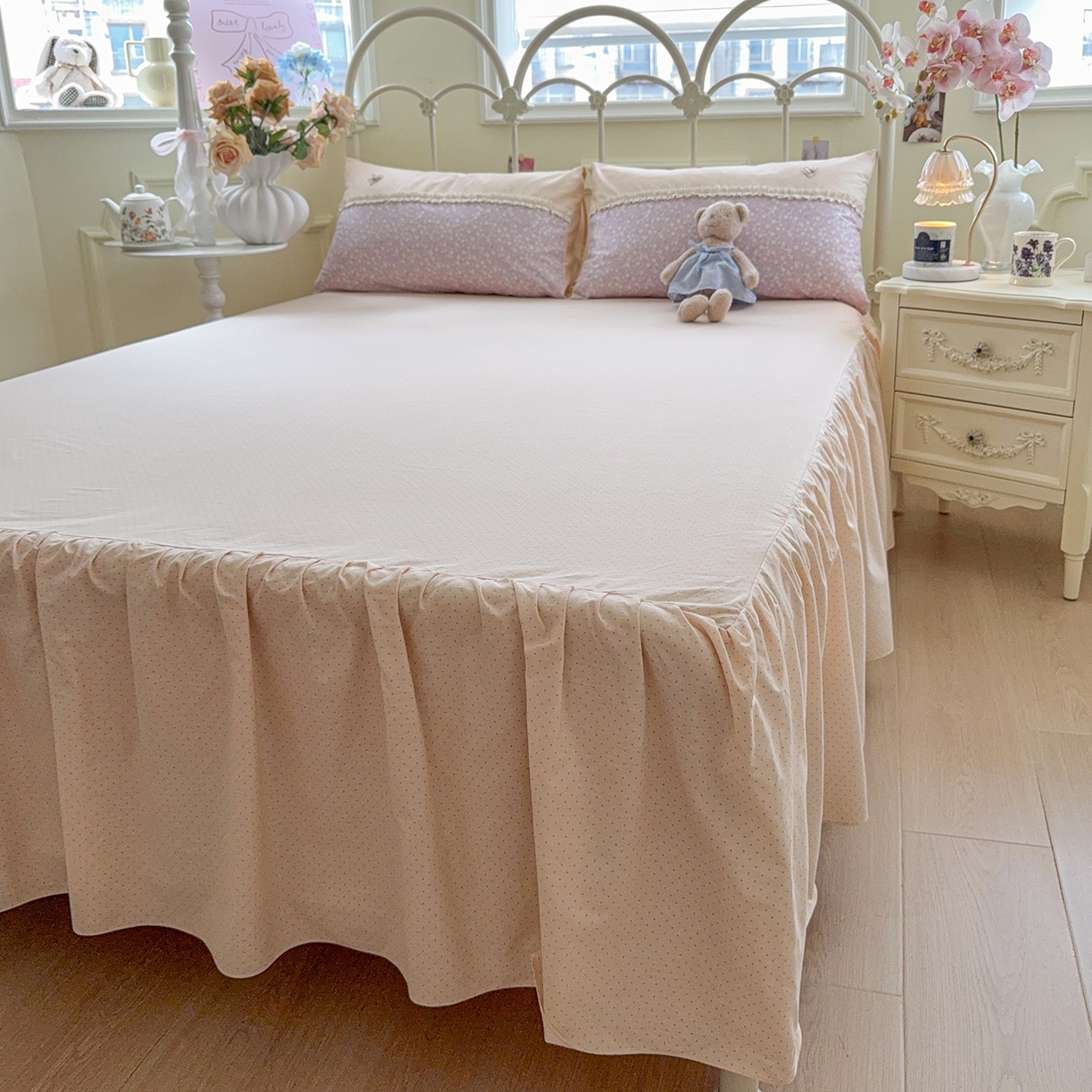 91家纺网 家纺一手货源 找家纺 安莱生活 2026年新品全棉纯棉小碎花刺绣花边款四件套-小碎花系列 花梦紫