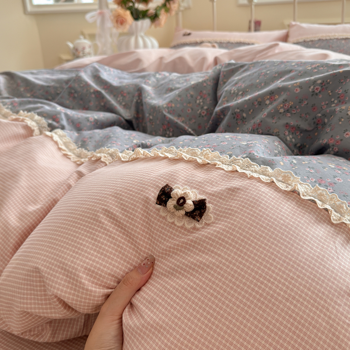 安莱生活 2026年新品全棉纯棉小碎花刺绣花边款四件套-小碎花系列 泡芙花园