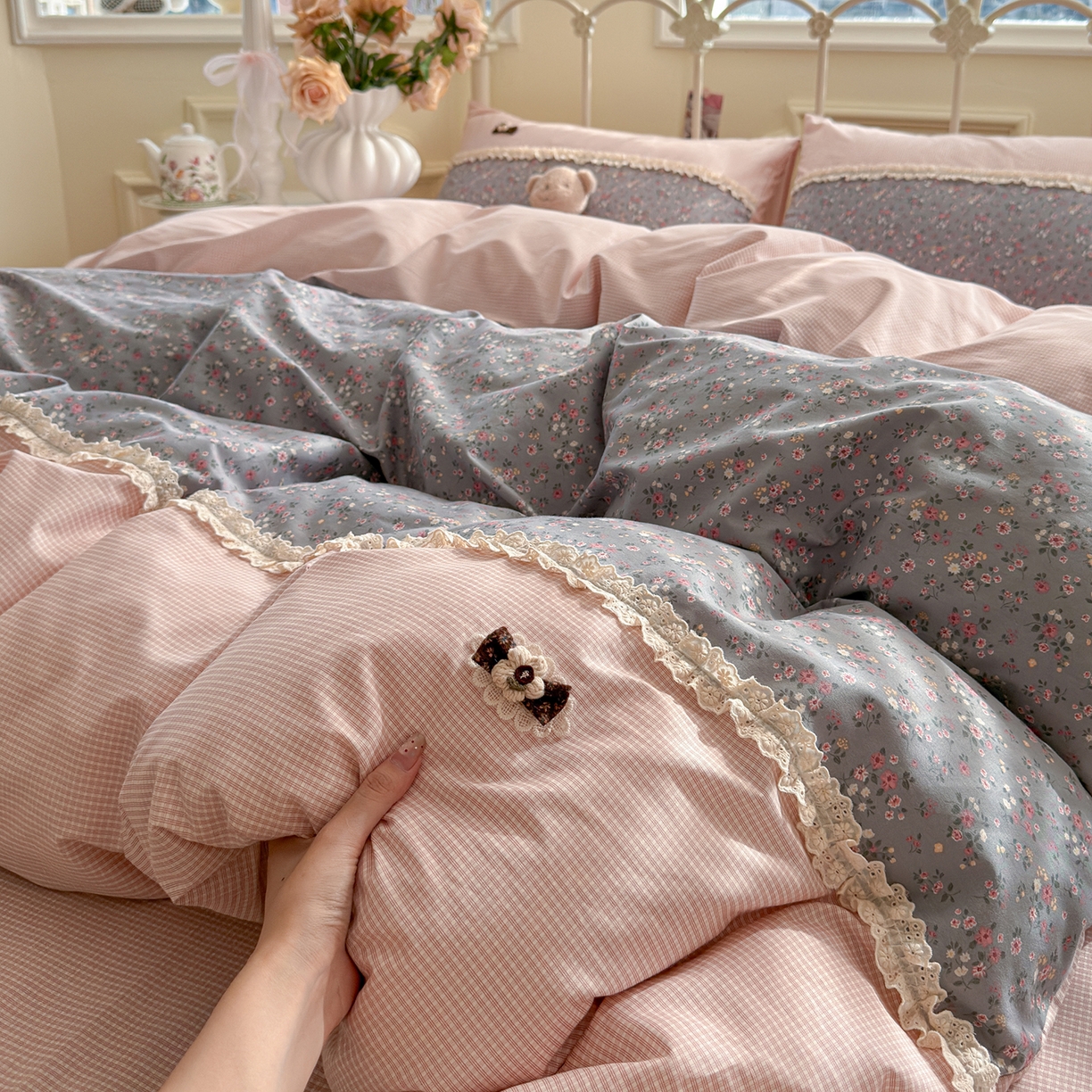 91家纺网 家纺一手货源 找家纺 安莱生活 2026年新品全棉纯棉小碎花刺绣花边款四件套-小碎花系列 泡芙花园