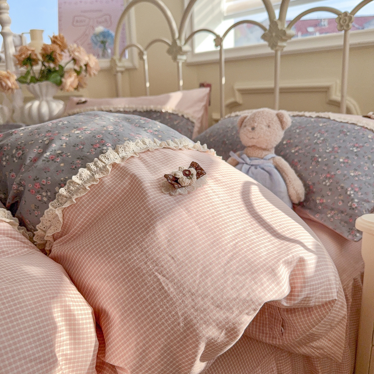 91家纺网 家纺一手货源 找家纺 安莱生活 2026年新品全棉纯棉小碎花刺绣花边款四件套-小碎花系列 泡芙花园