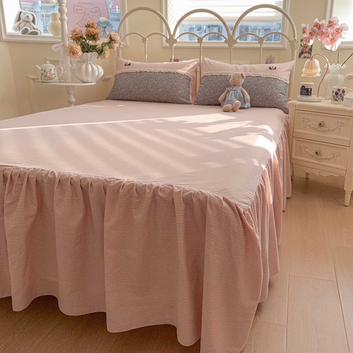 91家纺网 家纺一手货源 找家纺 安莱生活 2026年新品全棉纯棉小碎花刺绣花边款四件套-小碎花系列 泡芙花园