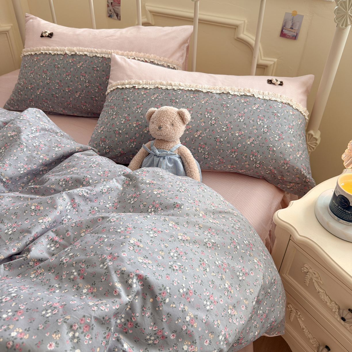 91家纺网 家纺一手货源 找家纺 安莱生活 2026年新品全棉纯棉小碎花刺绣花边款四件套-小碎花系列 泡芙花园