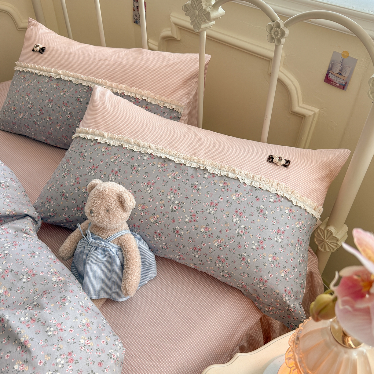 91家纺网 家纺一手货源 找家纺 安莱生活 2026年新品全棉纯棉小碎花刺绣花边款四件套-小碎花系列 泡芙花园