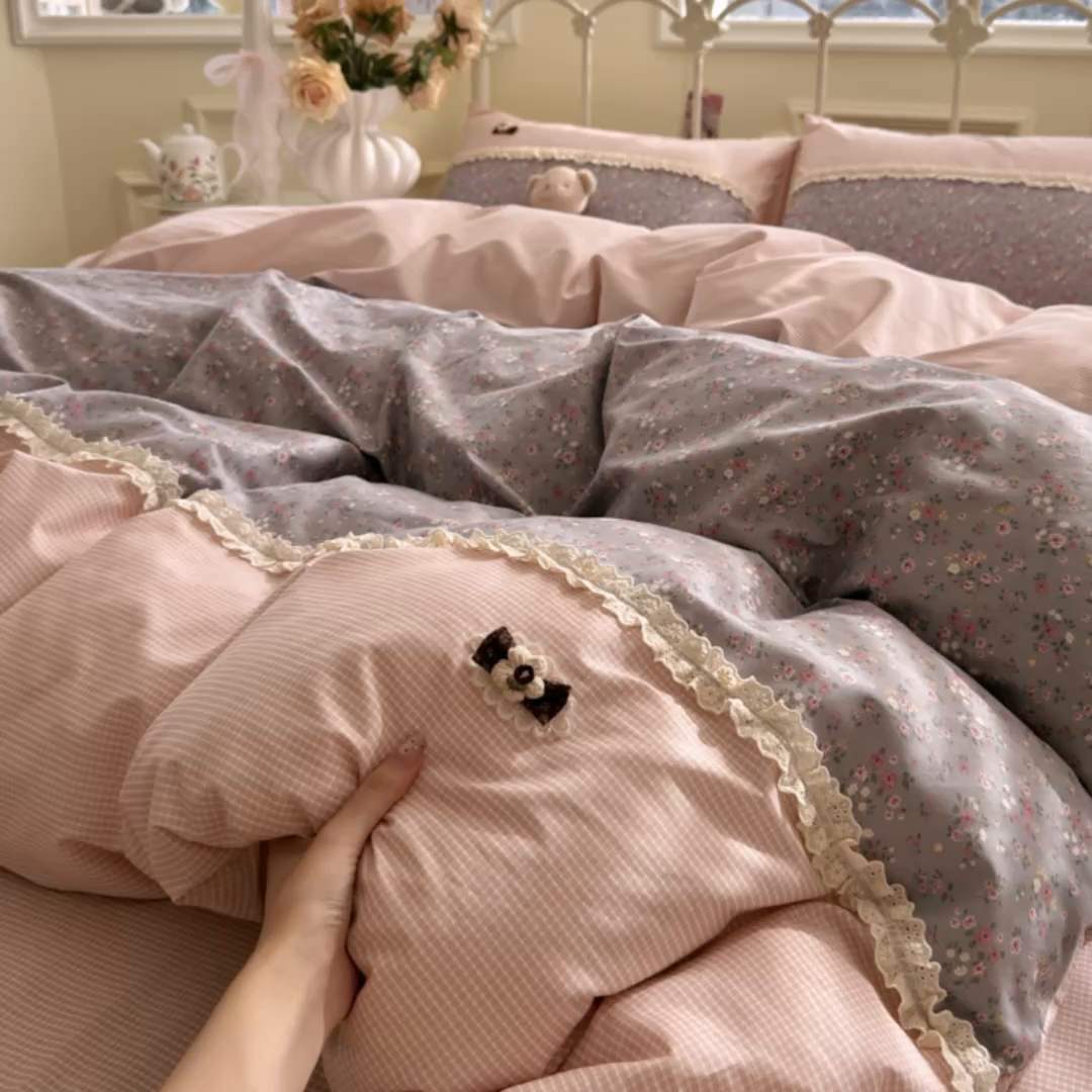 91家纺网 家纺一手货源 找家纺 安莱生活 2026年新品全棉纯棉小碎花刺绣花边款四件套-小碎花系列 漫语花