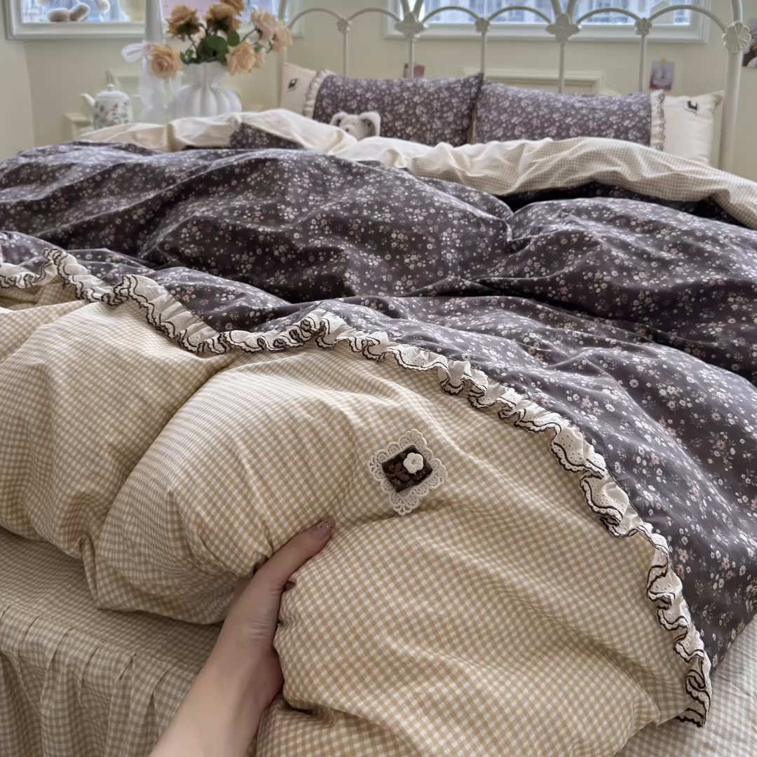 91家纺网 家纺一手货源 找家纺 安莱生活 2026年新品全棉纯棉小碎花刺绣花边款四件套-小碎花系列 泡芙花园
