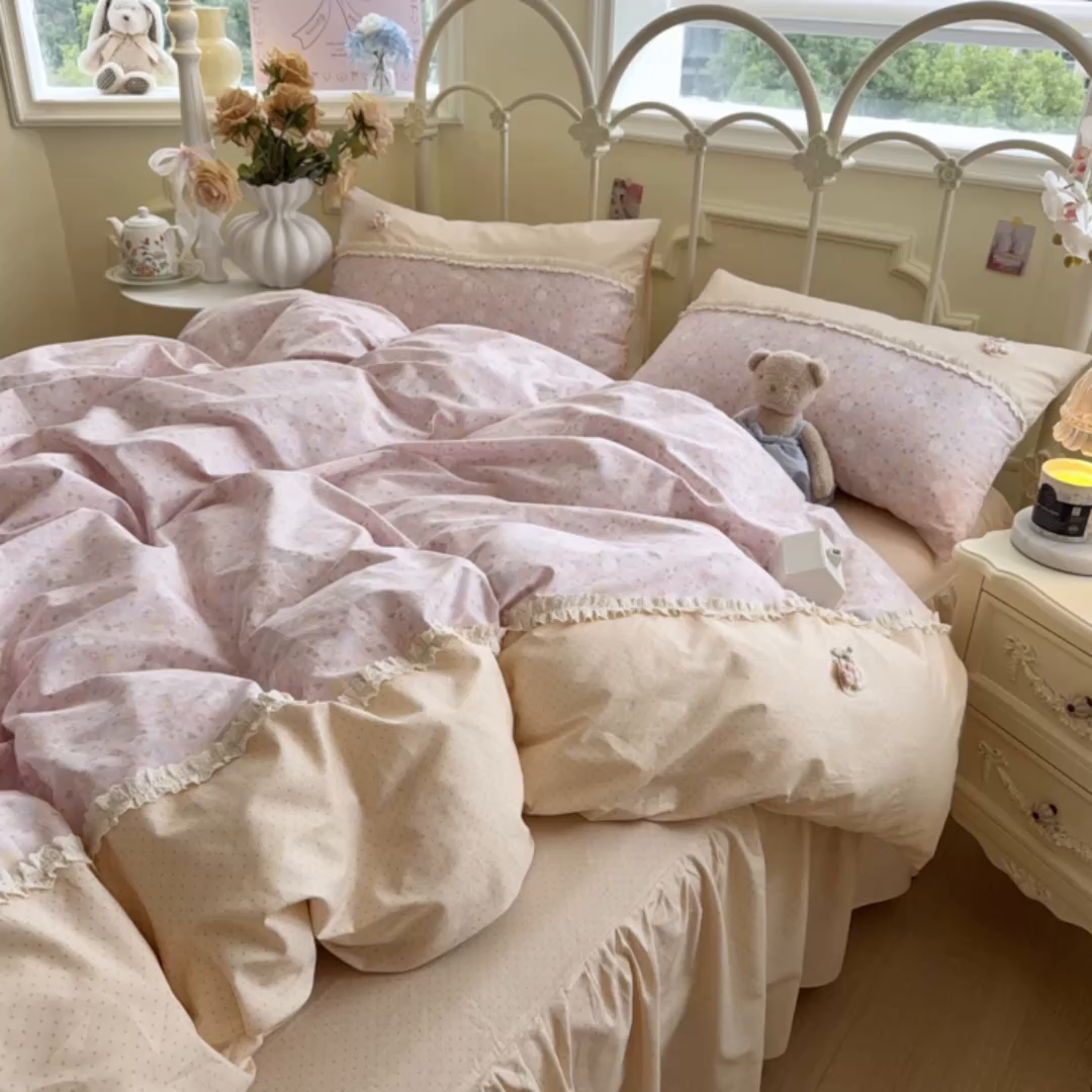 91家纺网 家纺一手货源 找家纺 安莱生活 2026年新品全棉纯棉小碎花刺绣花边款四件套-小碎花系列 凯特花园