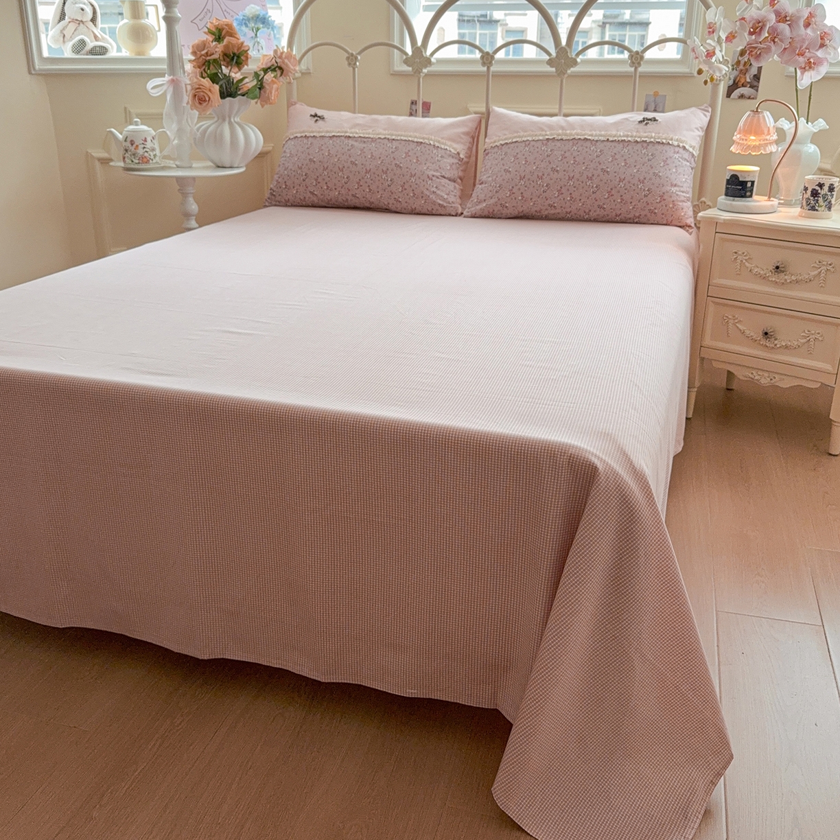 91家纺网 家纺一手货源 找家纺 安莱生活 2026年新品全棉纯棉小碎花刺绣花边款四件套-小碎花系列 花漾粉