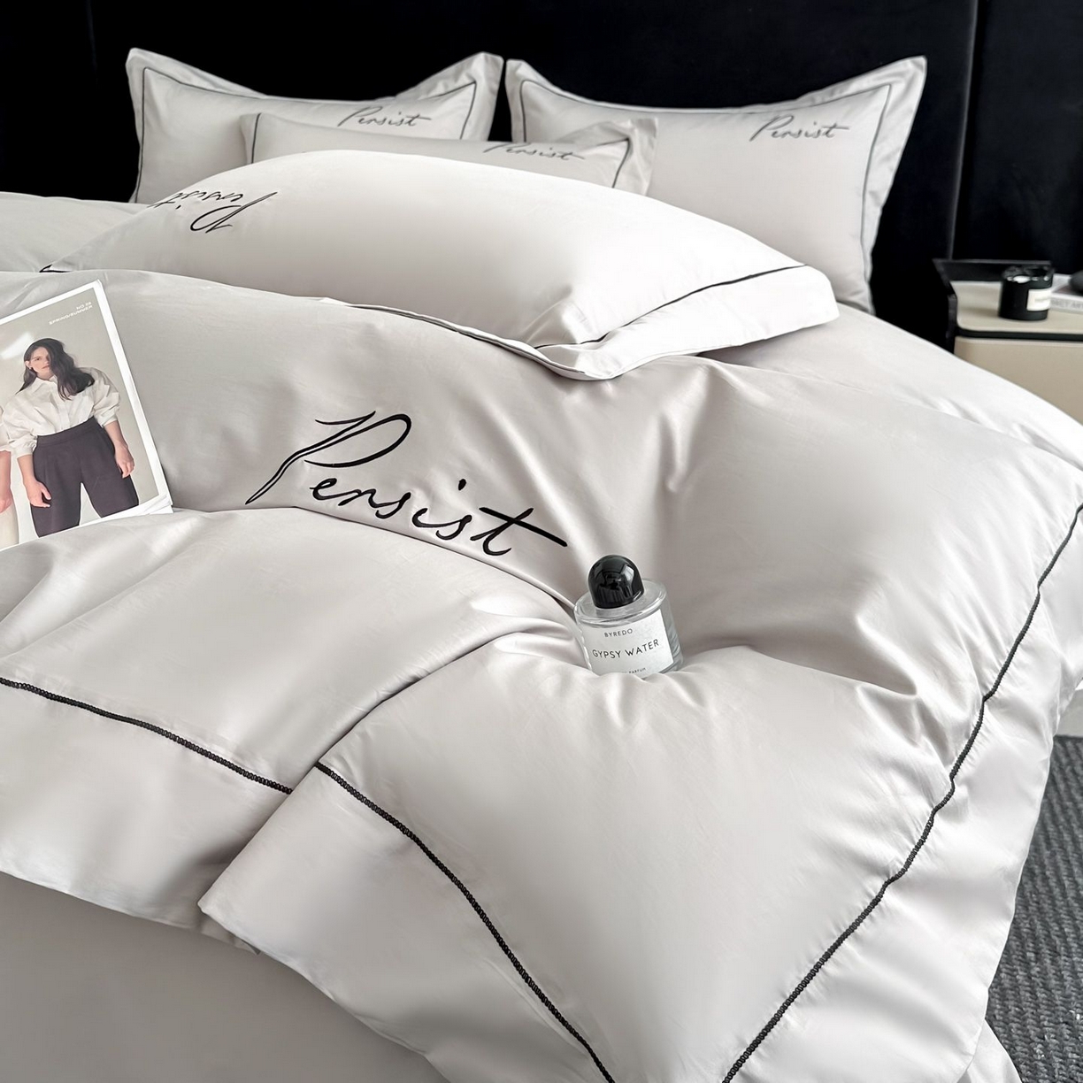 91家纺网 家纺一手货源 找家纺 新方向 2026新款刺绣全棉100s贡缎长绒棉四件套-持之以恒（严格控价.低于卖价.不给供货. 标准348元 加大368元） 持之以恒-爵士灰