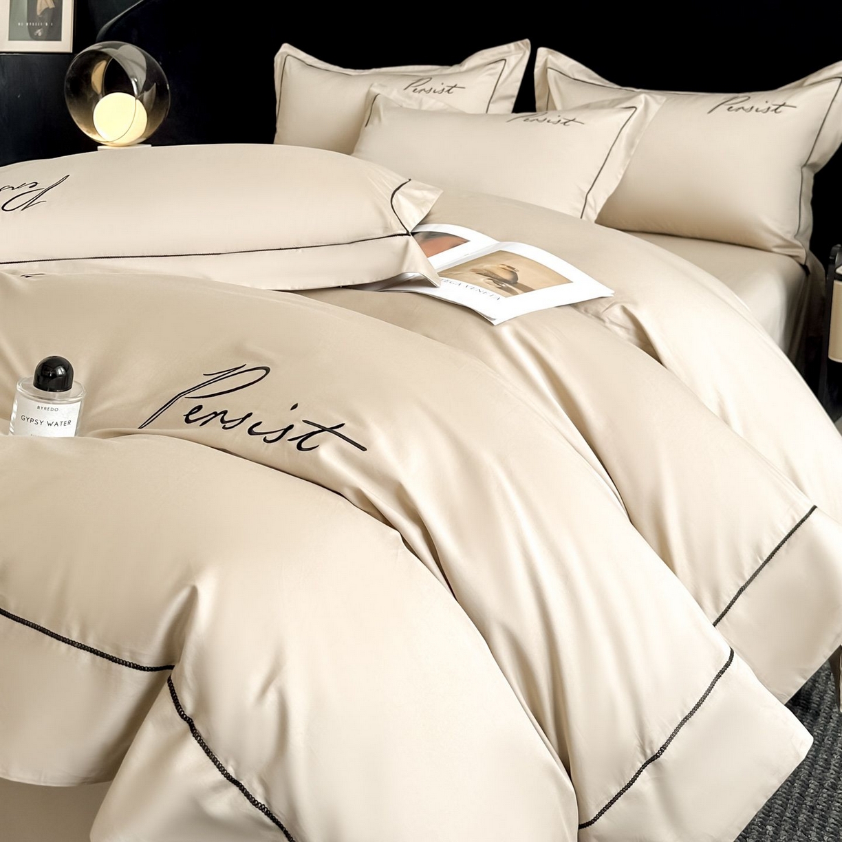 91家纺网 家纺一手货源 找家纺 新方向 2026新款刺绣全棉100s贡缎长绒棉四件套-持之以恒（严格控价.低于卖价.不给供货. 标准348元 加大368元） 持之以恒-香槟