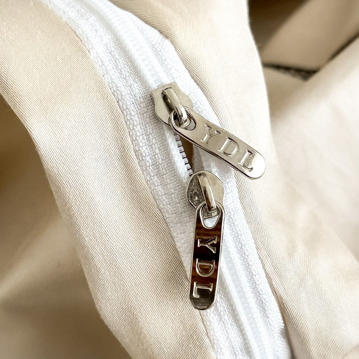 91家纺网 家纺一手货源 找家纺 新方向 2026新款刺绣全棉100s贡缎长绒棉四件套-持之以恒（严格控价.低于卖价.不给供货. 标准348元 加大368元） 持之以恒-香槟