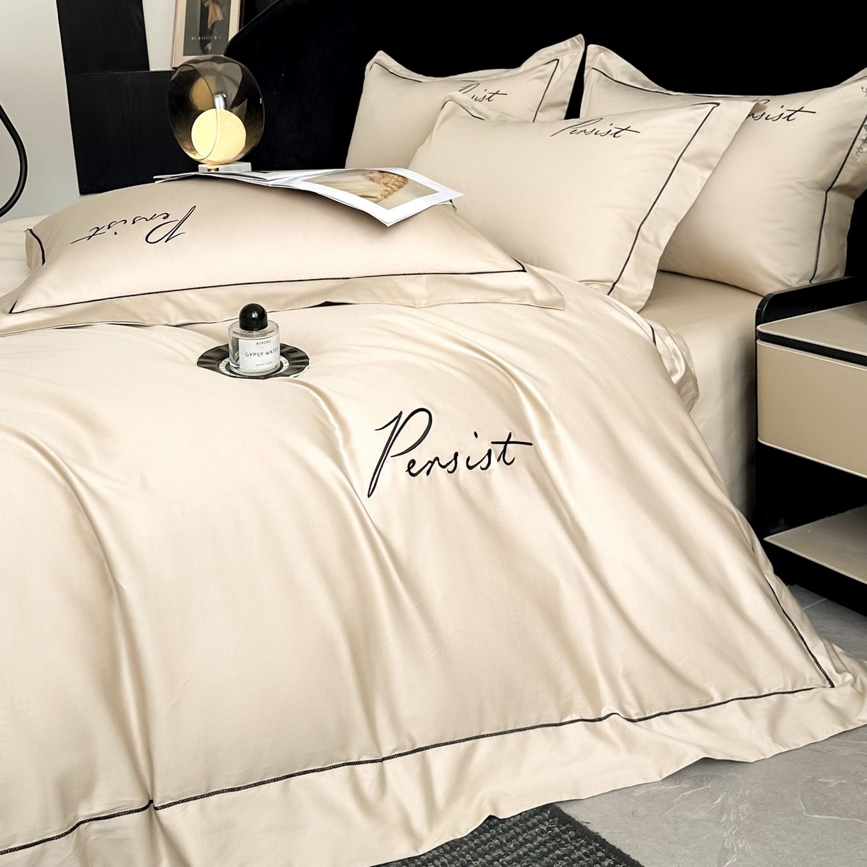 91家纺网 家纺一手货源 找家纺 新方向 2026新款刺绣全棉100s贡缎长绒棉四件套-持之以恒（严格控价.低于卖价.不给供货. 标准348元 加大368元） 持之以恒-香槟