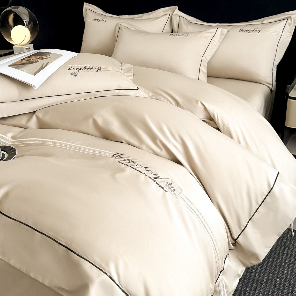 91家纺网 家纺一手货源 找家纺 新方向 2026新款刺绣全棉100s贡缎长绒棉四件套-亚瑟（严格控价.低于卖价.不给供货. 标准358元 加大378元） 亚瑟-香槟