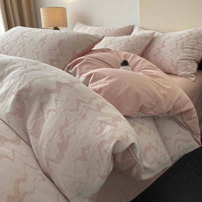 91家纺网 家纺一手货源 找家纺 ab家纺 2026新款全棉纯棉三层纱提花四件套 素影-豆沙