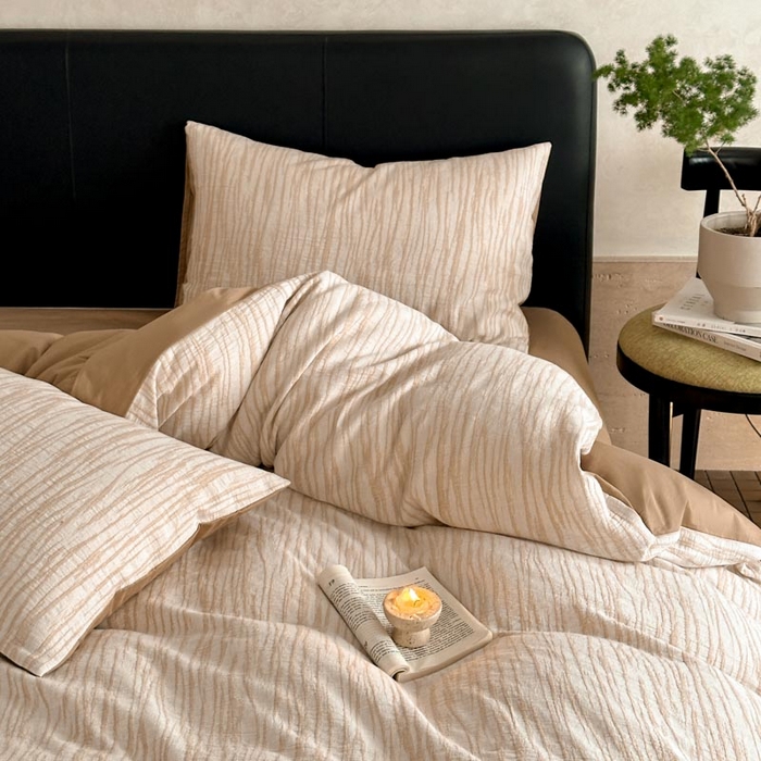 91家纺网 家纺一手货源 找家纺 ab家纺 2026新款全棉纯棉三层纱提花四件套 米亚-米咖