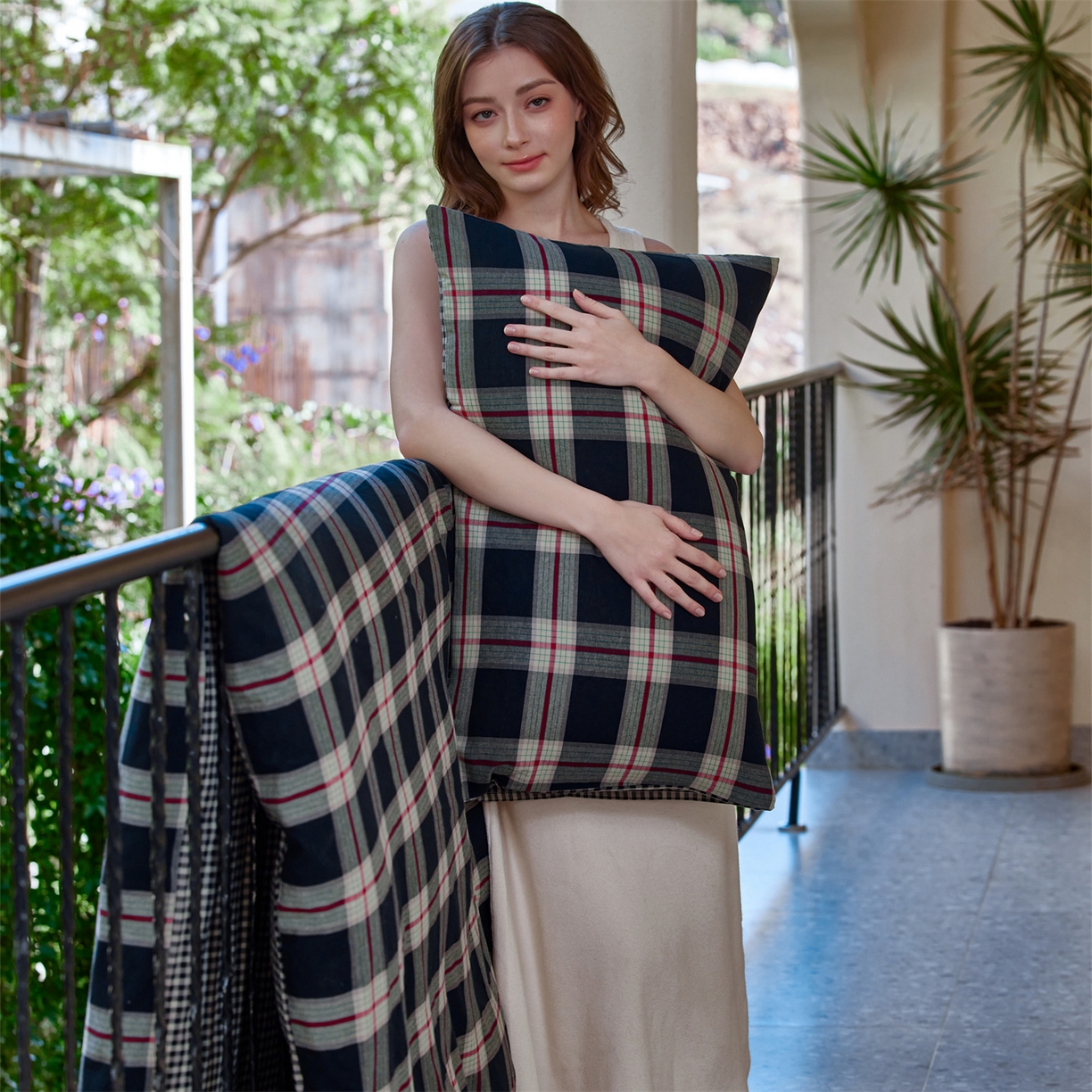 91家纺网 家纺一手货源 找家纺 启程家纺 2026新款纯棉水洗棉复古大格系列多规格纯棉四件套 摩登大黑