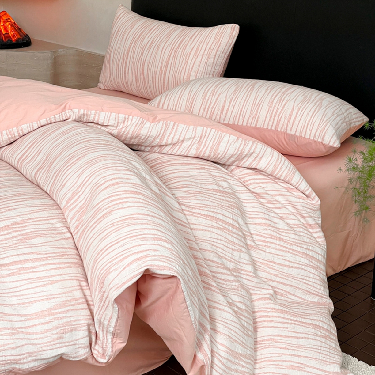 91家纺网 家纺一手货源 找家纺 ab家纺 2026新款全棉纯棉三层纱提花四件套 米亚-粉